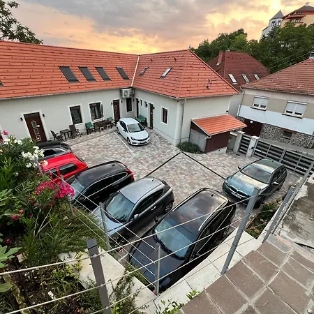 Monbuhim Twin Apartamento Veszprém