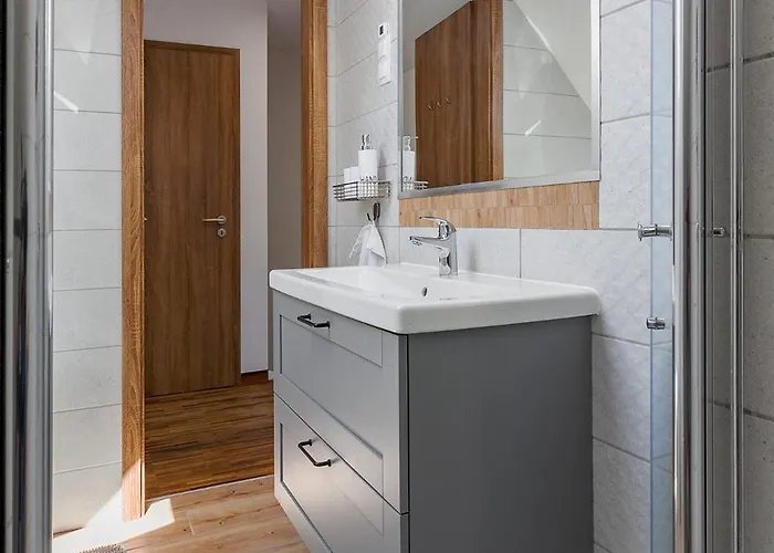 Monbuhim Twin * Veszprem