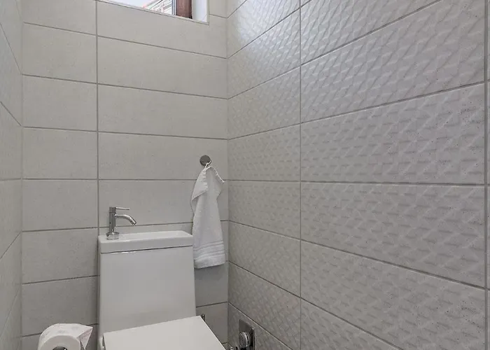 Monbuhim Twin Apartment